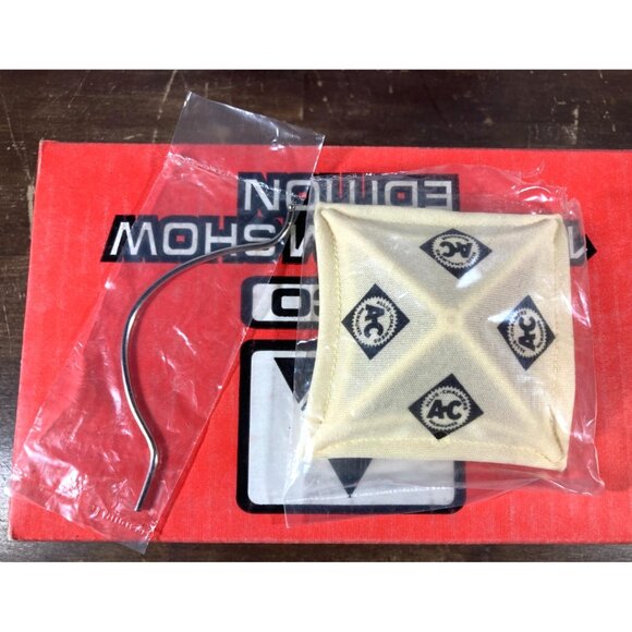 Ertl Allis-Chalmers WD-45 Tractor w/Umbrella 1995 AGCO Farm Show Edition 1202DA - Picture 8 of 15